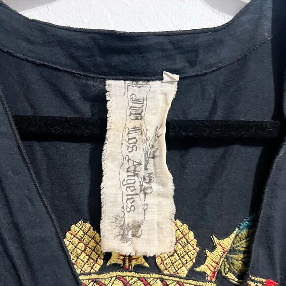 JW Johnny Was Tunic Top Large Embroidered Flowers Long Sleeve V Neck Black Crest - Picture 4 of 6